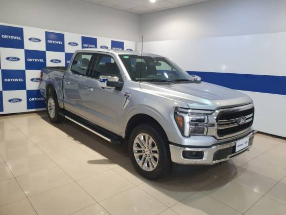 FORD F-150 5.0 V8 GASOLINA CD LARIAT FX4 AUTOMÁTICO